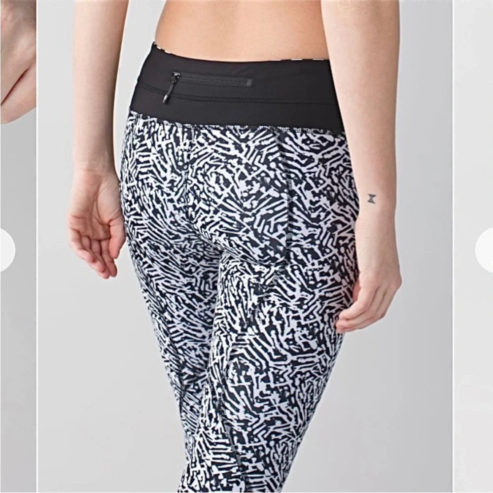 Lululemon Run Inspire Crop II Luxtreme Mini Brushed Animal Black White Leggings